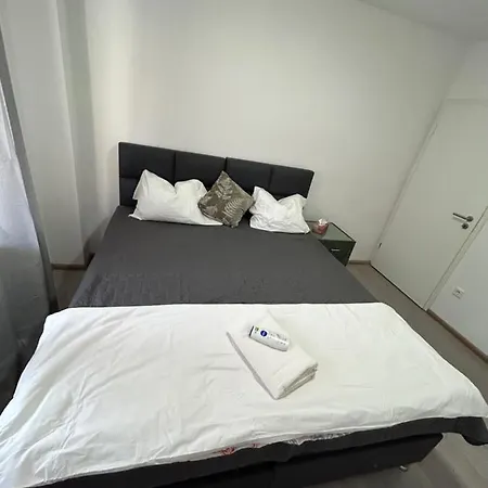 Am Gustav-luebcke Museum - Hbf Apartmán