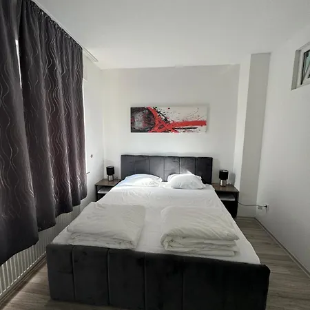 Am Gustav-luebcke Museum - Hbf Lägenhet *